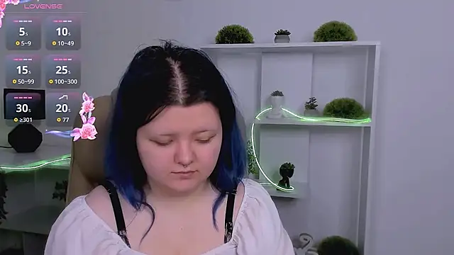 Snapshot of Lunaar_ chatting on 27, 3, 2026 Lunaar online show from 27, 3, 2026