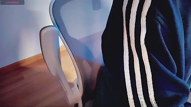 Snapshot of FEIYUS1 chatting on 9, 3, 2026 FEIYUS1 online show from 9, 3, 2026