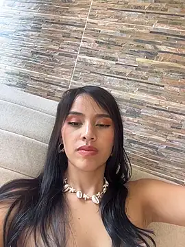 Snapshot of Mia-villalobos chatting on 1, 4, 2026 Mia-villalobos online show from 1, 4, 2026