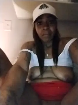 Snapshot of TasteMe85 chatting on 6, 3, 2026 TasteMe85 online show from 6, 3, 2026
