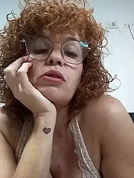 Snapshot of roxybykiss chatting on 24, 3, 2026 roxybykiss online show from 24, 3, 2026