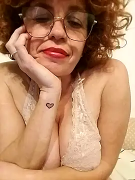 Snapshot of roxybykiss chatting on 29, 4, 2026 roxybykiss online show from 29, 4, 2026
