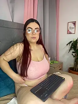 Snapshot of Kiara_noirr chatting on 13, 3, 2026 Kiara noirr online show from 13, 3, 2026