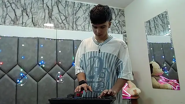 Snapshot of Steve_Hotman chatting on 29, 3, 2026 Steve Hotman online show from 29, 3, 2026