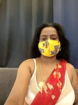 Snapshot of misti-boudii chatting on 10, 4, 2026 misti-boudii online show from 10, 4, 2026