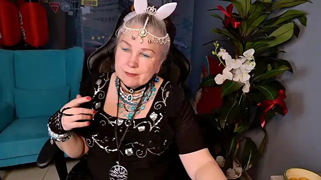Snapshot of LilaMaharani chatting on 4, 4, 2026 LilaMaharani online show from 4, 4, 2026