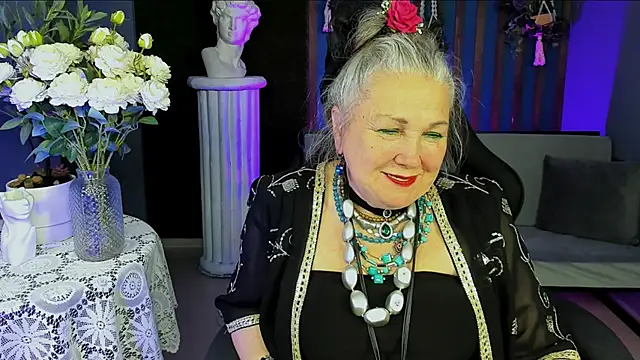 Snapshot of LilaMaharani chatting on 26, 4, 2026 LilaMaharani online show from 26, 4, 2026