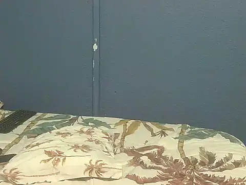 Snapshot of Cuddle_Zee chatting on 3, 5, 2026 Cuddle Zee online show from 3, 5, 2026