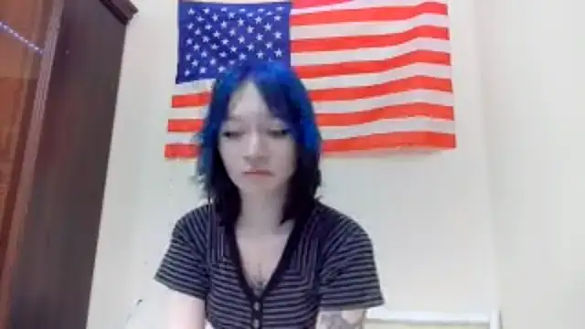 Snapshot of KarinaAeris chatting on 4, 3, 2026 KarinaAeris online show from 4, 3, 2026