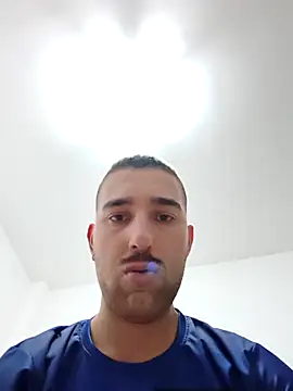 Snapshot of straightdude99 chatting on 4, 3, 2026 straightdude99 online show from 4, 3, 2026