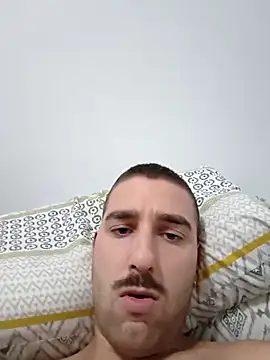 Snapshot of straightdude99 chatting on 17, 3, 2026 straightdude99 online show from 17, 3, 2026