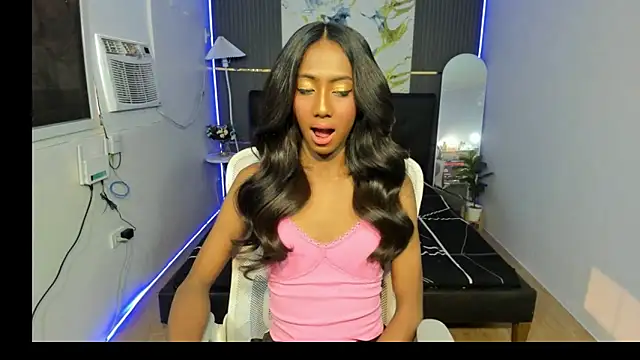 Snapshot of BlackbarbieXXL chatting on 3, 4, 2026 BlackbarbieXXL online show from 3, 4, 2026