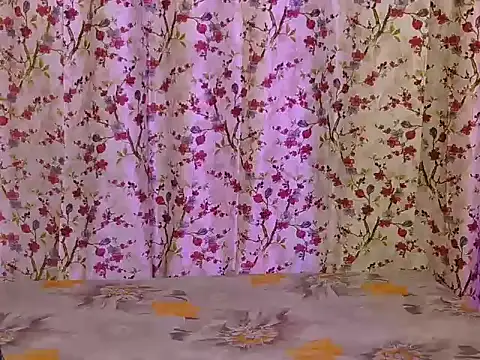 Snapshot of yours-isha chatting on 12, 4, 2026 yours-isha online show from 12, 4, 2026