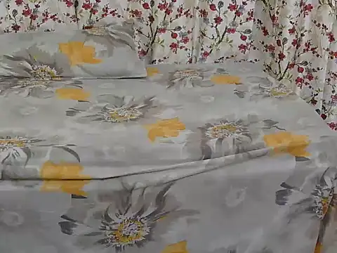 Snapshot of yours-isha chatting on 15, 4, 2026 yours-isha online show from 15, 4, 2026