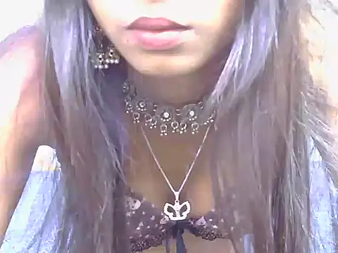 Snapshot of yours-isha chatting on 11, 7, 2026 yours-isha online show from 11, 7, 2026