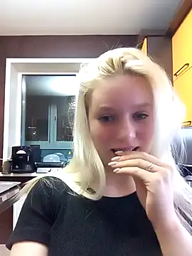 Snapshot of Glowing_Jessica chatting on 4, 3, 2026 Glowing Jessica online show from 4, 3, 2026