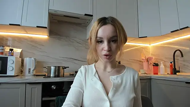 LinaKunilina online show from 2, 3, 2026