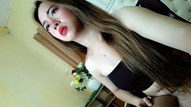 Snapshot of Seductive_sophie chatting on 17, 4, 2026 Seductive sophie online show from 17, 4, 2026