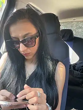 Snapshot of anamaria04 chatting on 4, 4, 2026 anamaria04 online show from 4, 4, 2026