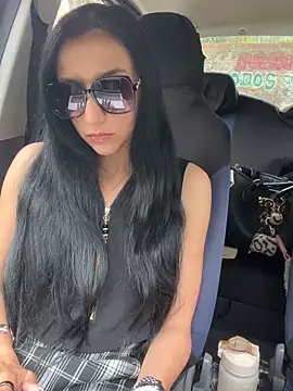 Snapshot of anamaria04 chatting on 13, 4, 2026 anamaria04 online show from 13, 4, 2026