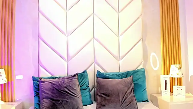 Snapshot of Samanta_Rave chatting on 7, 4, 2026 Samanta Rave online show from 7, 4, 2026