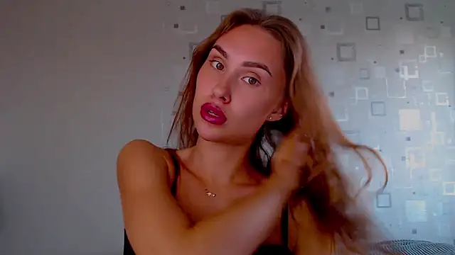 Snapshot of yourameliaa chatting on 8, 7, 2026 yourameliaa online show from 8, 7, 2026