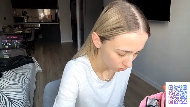 ClonedAge online show from 13, 4, 2026