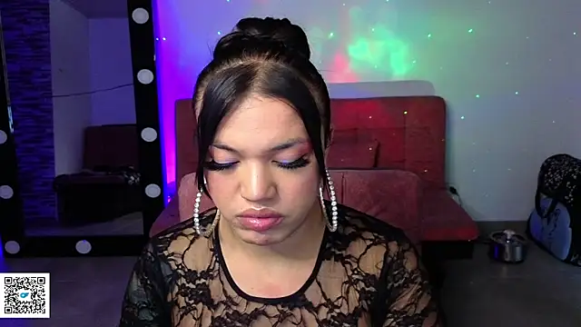 Snapshot of ashley-midnight chatting on 6, 4, 2026 ashley-midnight online show from 6, 4, 2026