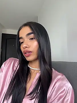 Snapshot of Bella_Smithe chatting on 5, 4, 2026 Bella Smithe online show from 5, 4, 2026