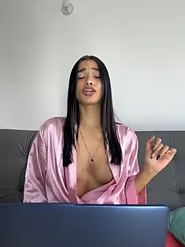 Snapshot of Bella_Smithe chatting on 10, 4, 2026 Bella Smithe online show from 10, 4, 2026