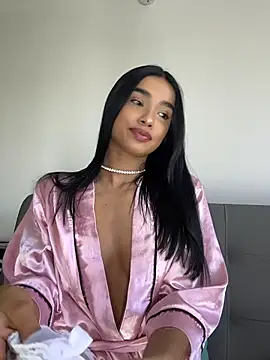 Snapshot of Bella_Smithe chatting on 12, 4, 2026 Bella Smithe online show from 12, 4, 2026