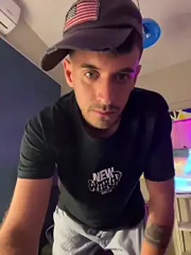 Snapshot of zevky chatting on 1, 3, 2026 zevky online show from 1, 3, 2026