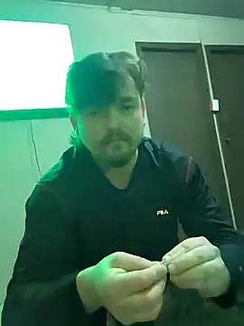 Snapshot of vikingo3333 chatting on 7, 4, 2026 vikingo3333 online show from 7, 4, 2026