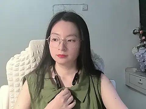 Snapshot of Eeya-36 chatting on 23, 3, 2026 Eeya-36 online show from 23, 3, 2026