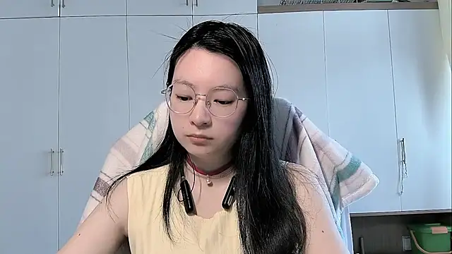 Snapshot of Eeya-36 chatting on 26, 4, 2026 Eeya-36 online show from 26, 4, 2026