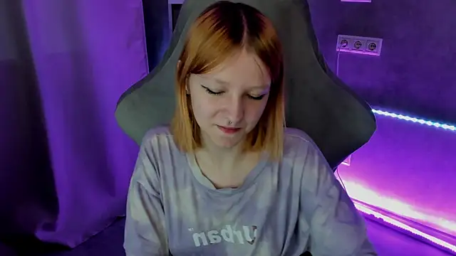 Snapshot of Emma_Dusk chatting on 9, 7, 2026 Emma Dusk online show from 9, 7, 2026
