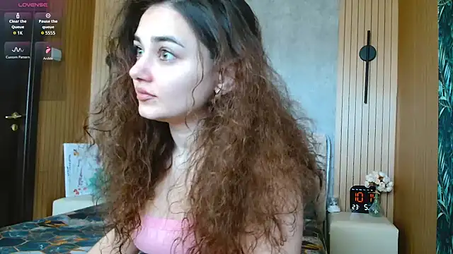 Snapshot of KatarinaHeaven chatting on 3, 5, 2026 KatarinaHeaven online show from 3, 5, 2026