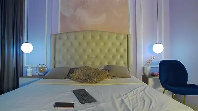 Snapshot of LiaTrainor chatting on 6, 3, 2026 LiaTrainor online show from 6, 3, 2026