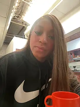 Snapshot of LiaTrainor chatting on 16, 3, 2026 LiaTrainor online show from 16, 3, 2026