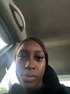 Snapshot of LiaTrainor chatting on 25, 3, 2026 LiaTrainor online show from 25, 3, 2026