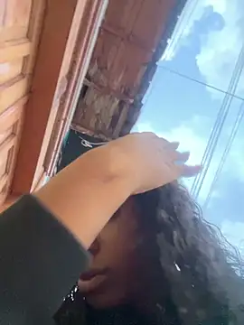 Snapshot of LiaTrainor chatting on 7, 4, 2026 LiaTrainor online show from 7, 4, 2026