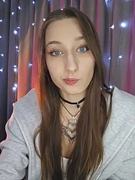 Snapshot of Emma_Willson chatting on 22, 4, 2026 Emma Willson online show from 22, 4, 2026