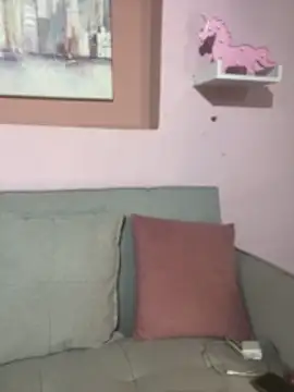 Snapshot of Im_Luuu chatting on 24, 4, 2026 Im Luuu online show from 24, 4, 2026