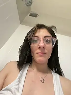 Snapshot of Mariyyumyums chatting on 18, 5, 2026 Mariyyumyums online show from 18, 5, 2026