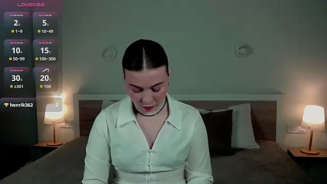 Snapshot of HermioneMoon chatting on 29, 3, 2026 HermioneMoon online show from 29, 3, 2026