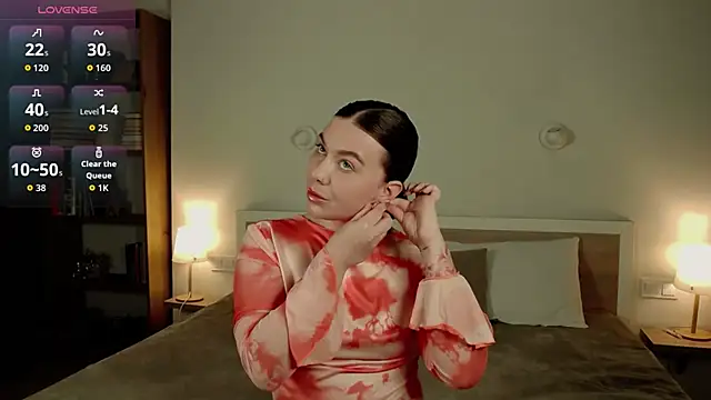 Snapshot of HermioneMoon chatting on 19, 4, 2026 HermioneMoon online show from 19, 4, 2026