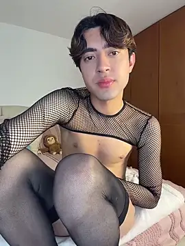 Snapshot of MatthewMoore_ chatting on 5, 6, 2026 MatthewMoore online show from 5, 6, 2026