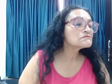 Snapshot of _BellaNocturna chatting on 11, 4, 2026 BellaNocturna online show from 11, 4, 2026