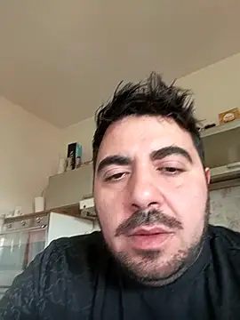 bear skinny online show from 23, 3, 2026