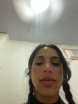 Snapshot of sweetwanda chatting on 23, 4, 2026 sweetwanda online show from 23, 4, 2026